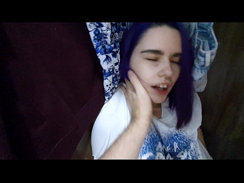 ❤️ Lorg mi mo sis anns a’ chlòsaid agus chuidich i cum ️❌ Porno aig gd.28films.ru ﹏